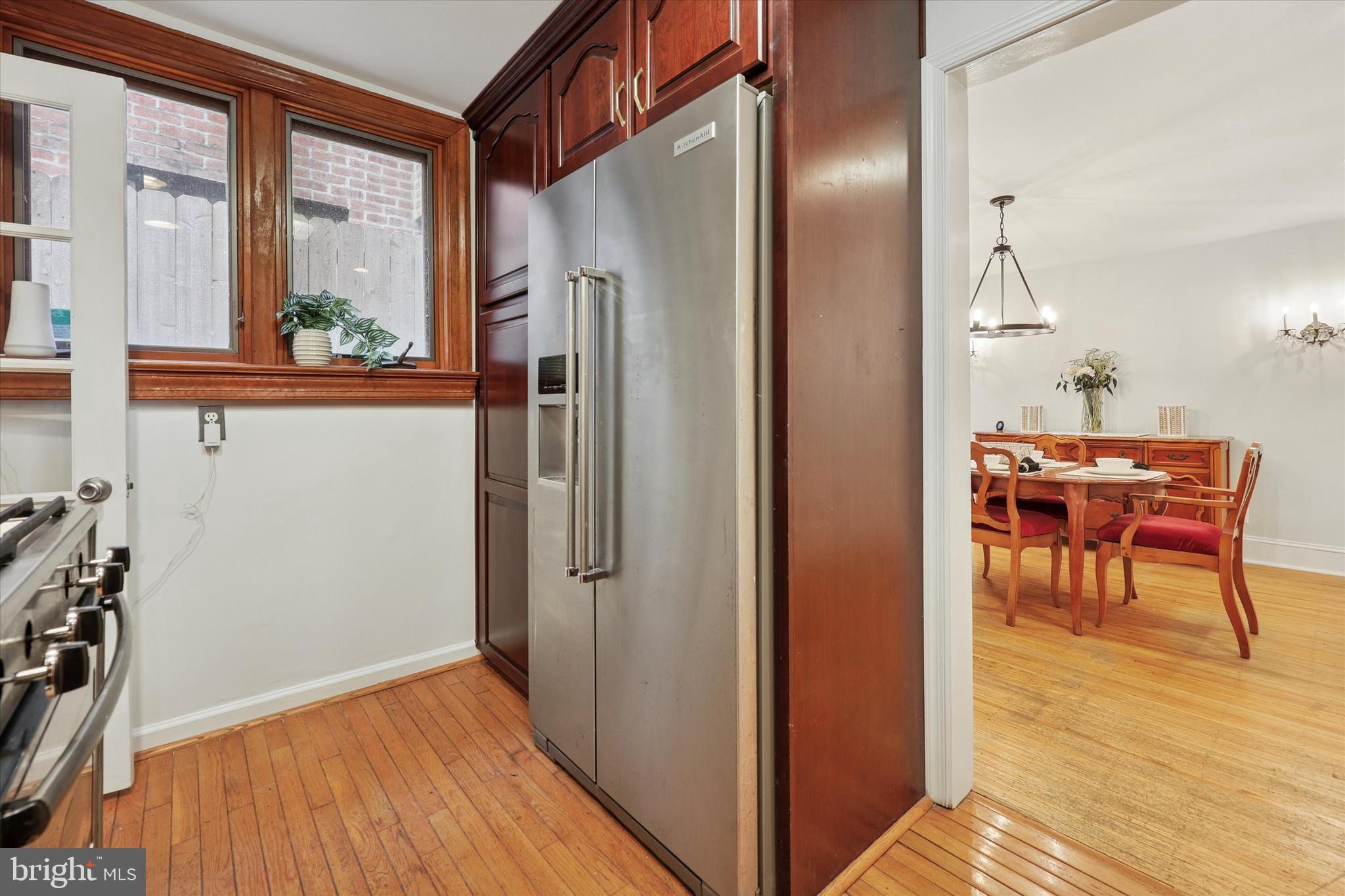 EAST FALLS - Residential