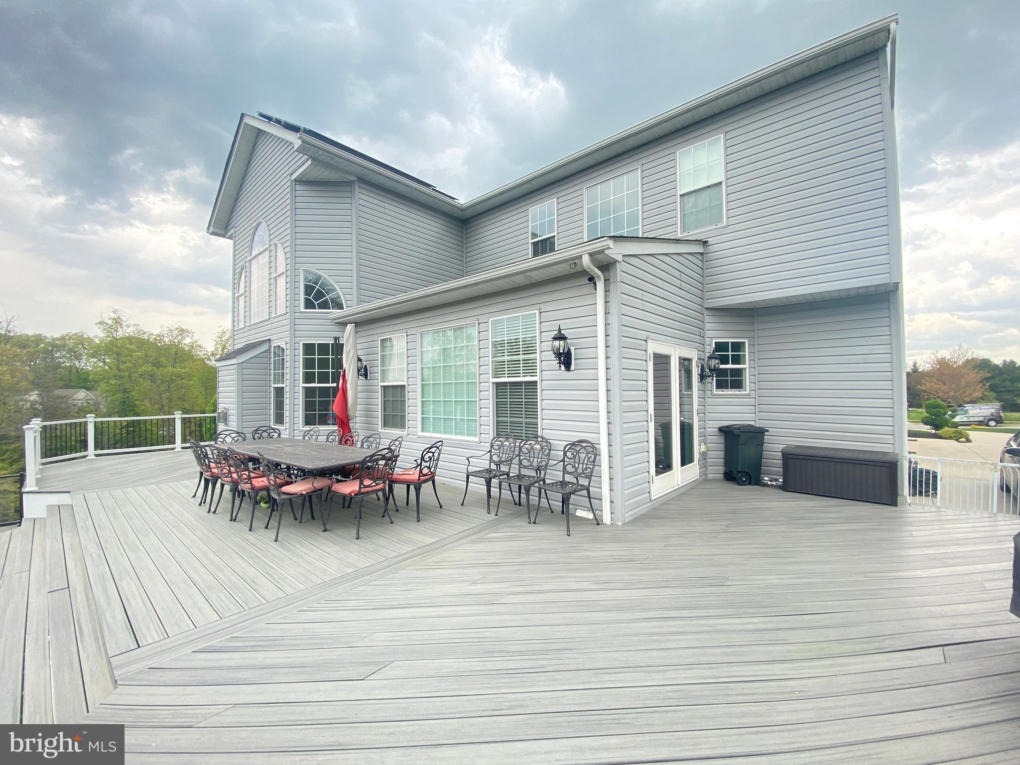 WATERFORD COVE-PLAT 1> - Residential