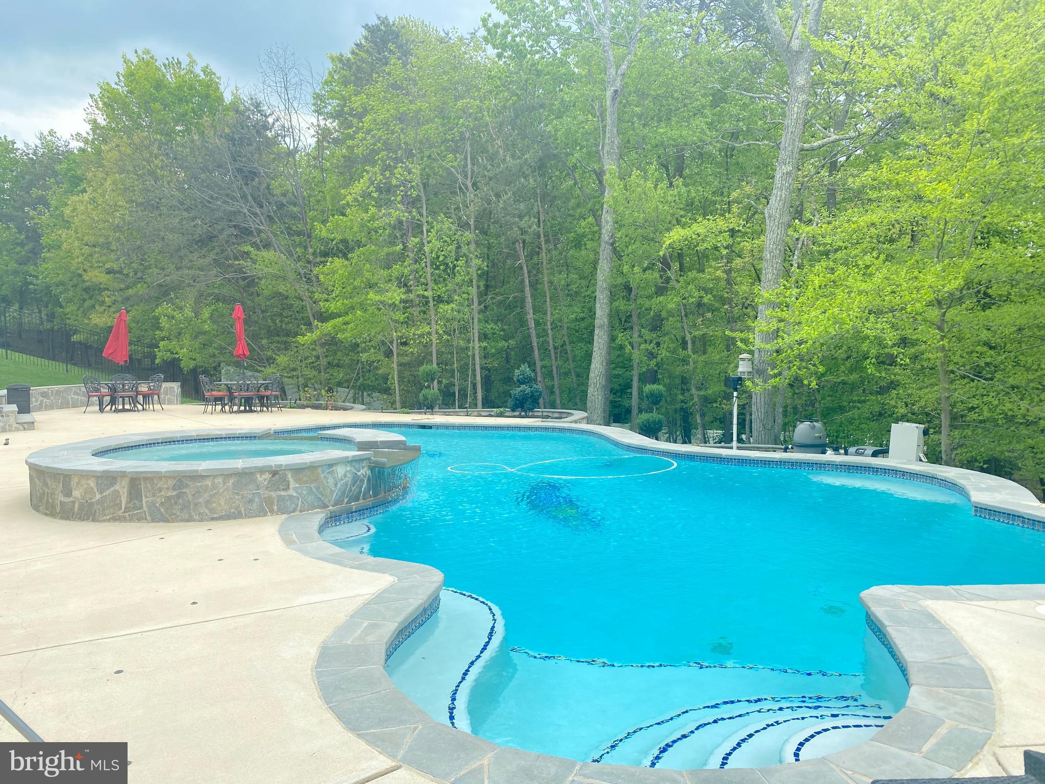 WATERFORD COVE-PLAT 1> - Residential