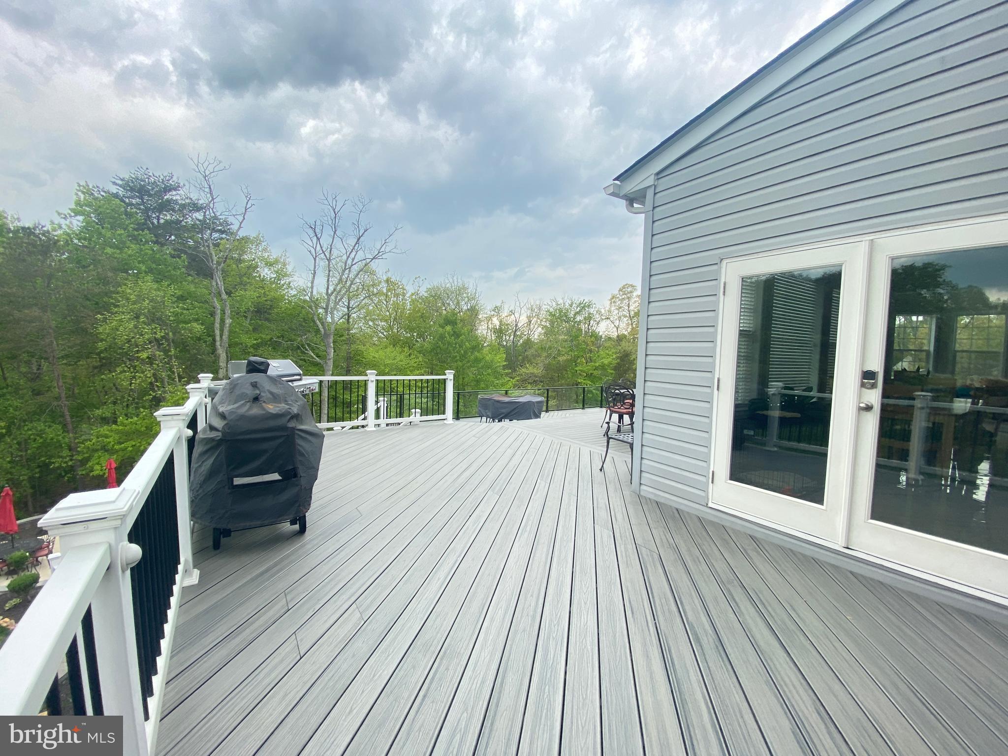 WATERFORD COVE-PLAT 1> - Residential