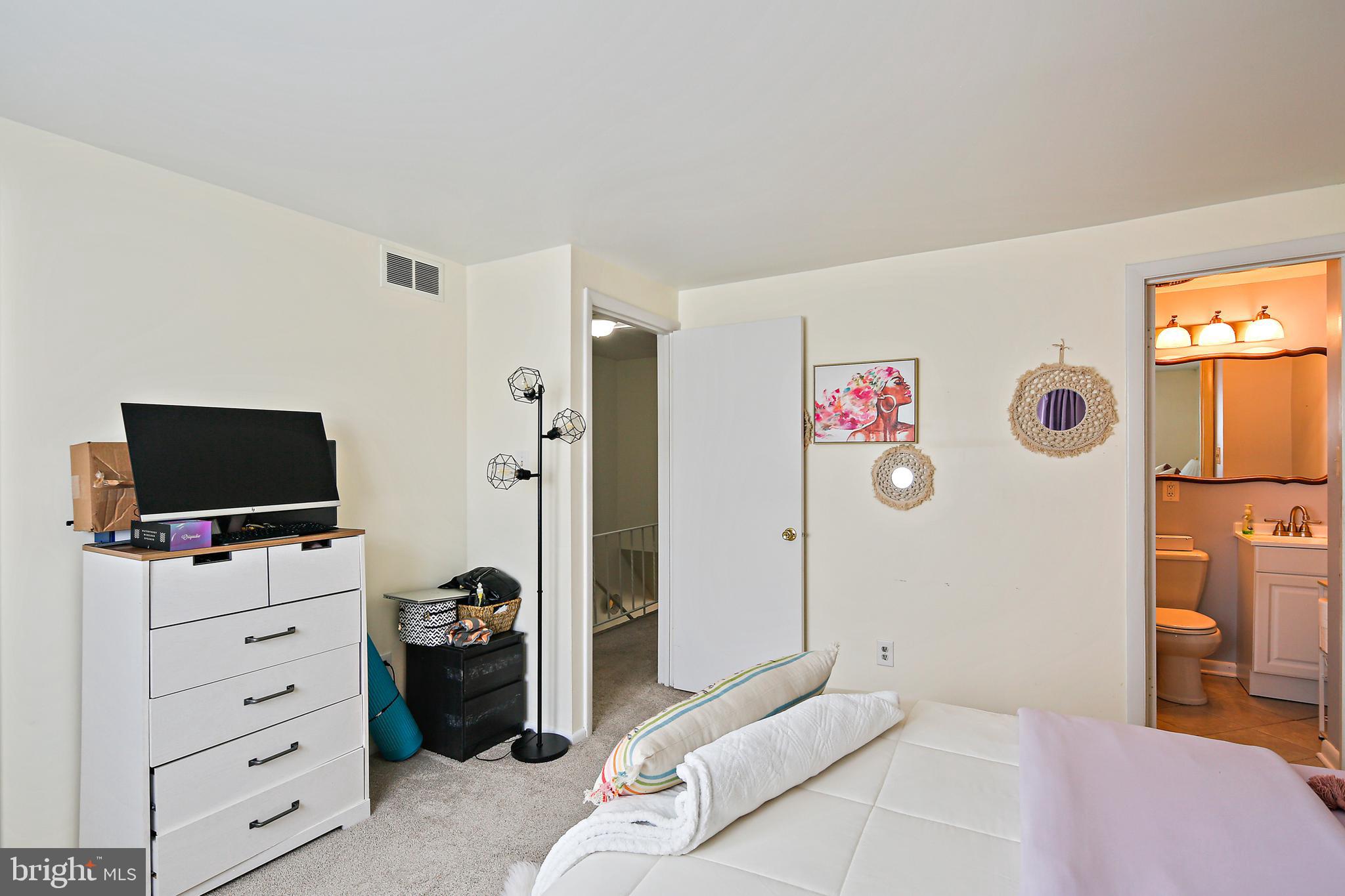 HUNTSMOOR VILLAGE NORTH - Residential