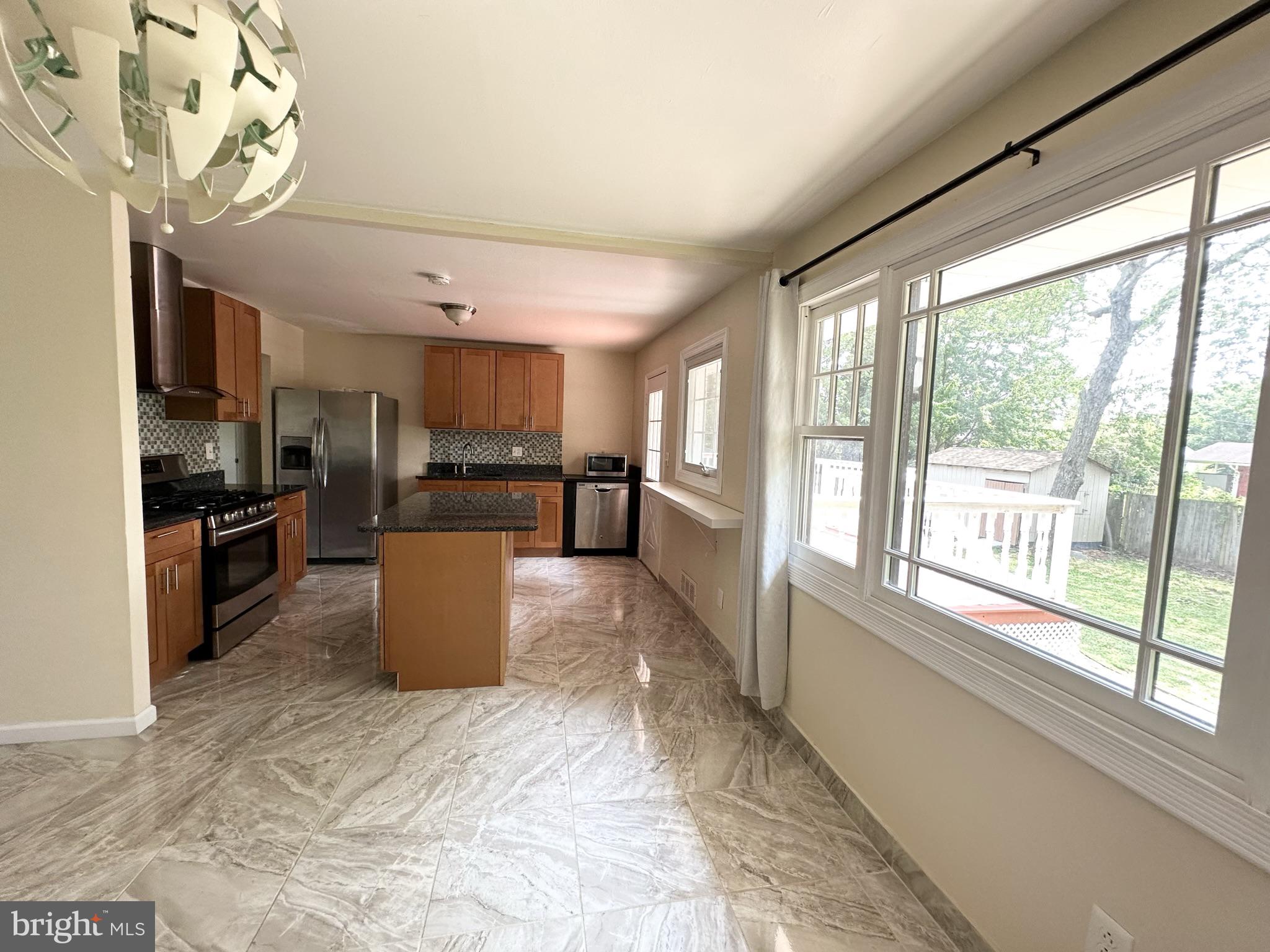 CALVERTON - Residential