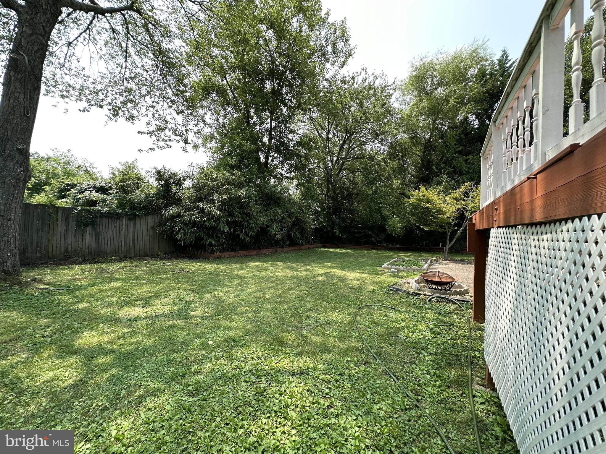 CALVERTON - Residential