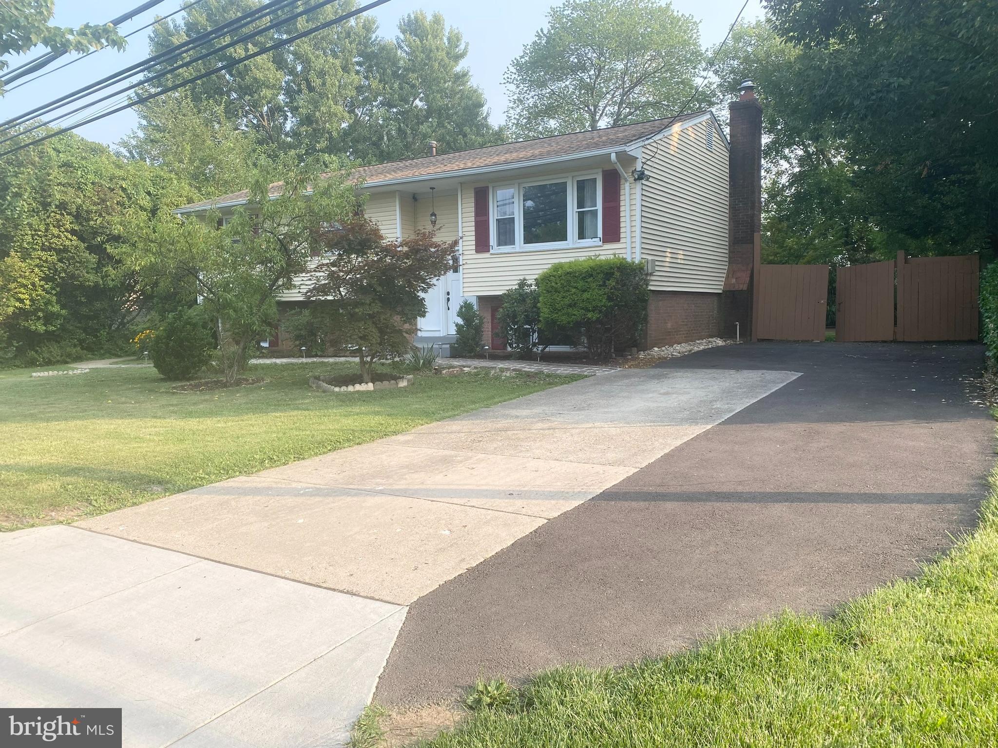 CALVERTON - Residential