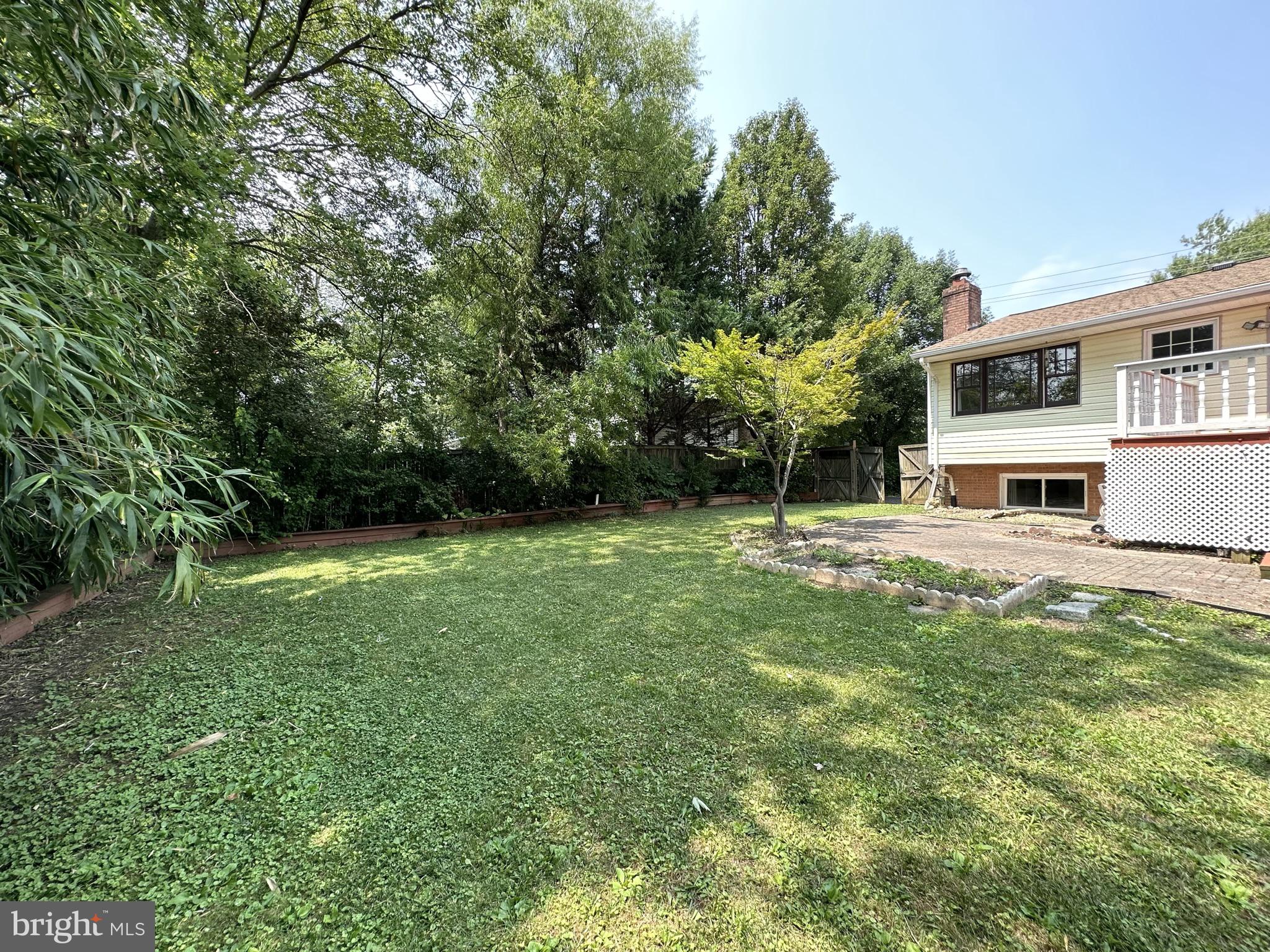 CALVERTON - Residential