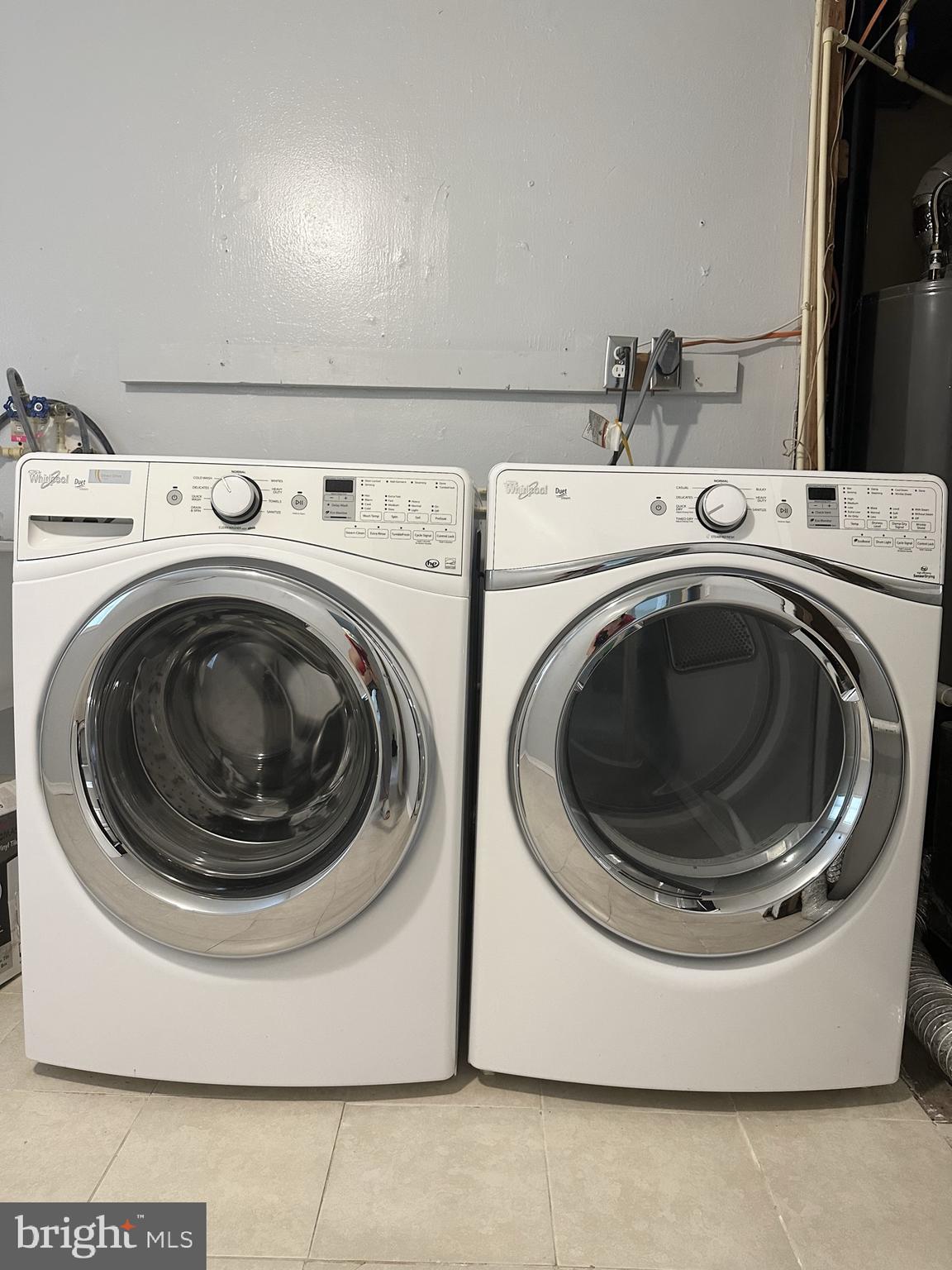 CALVERTON - Residential