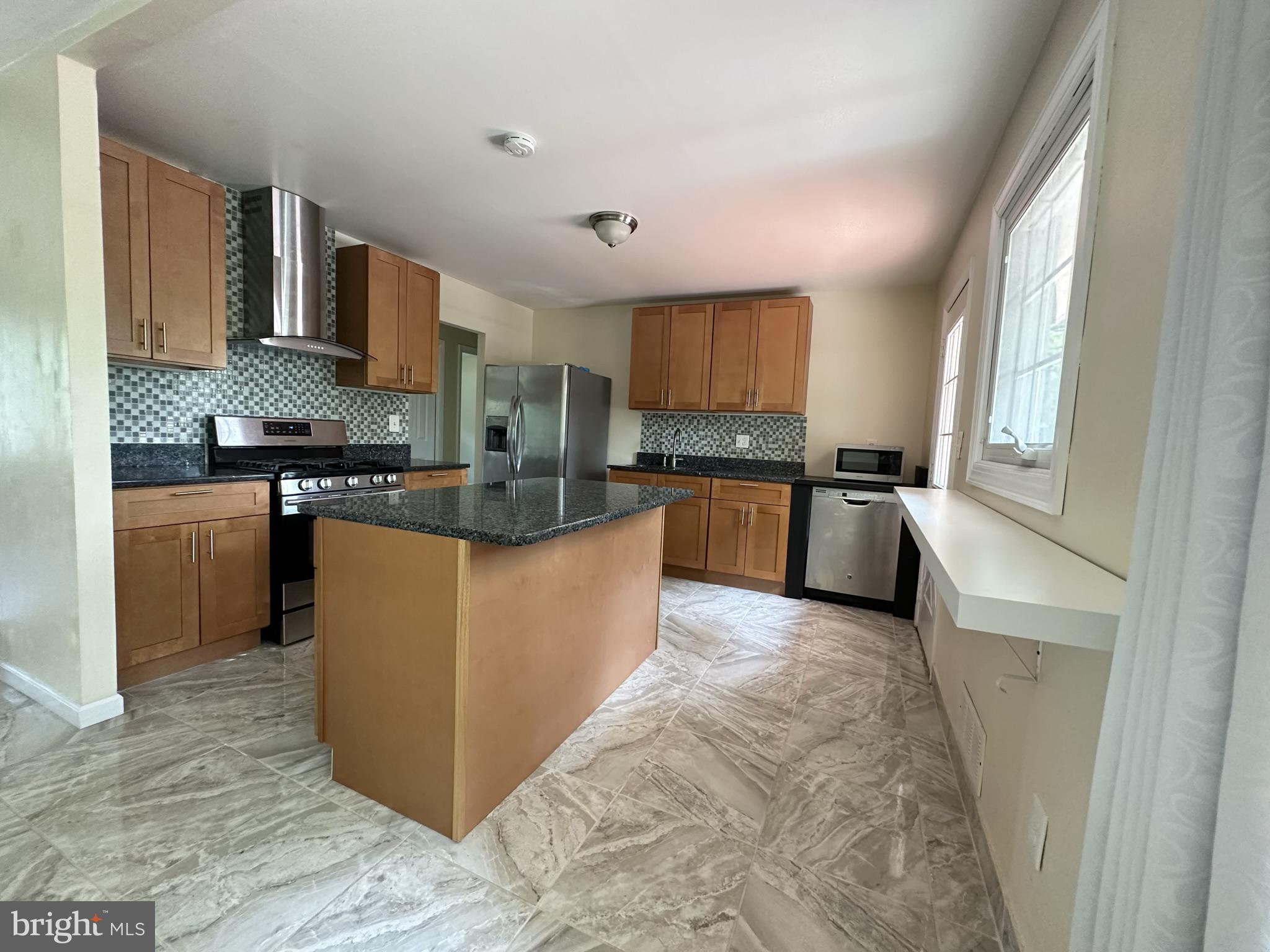 CALVERTON - Residential