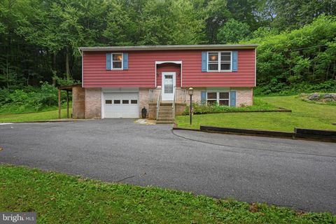 Photo of 593 BUCK RD, QUARRYVILLE, PA 17566 (MLS # PALA2038342)