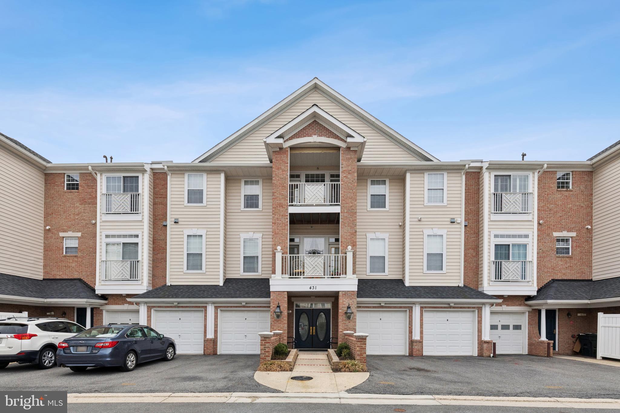 THE HAMLETS AT SOUTH RIVER COLONY - Residential