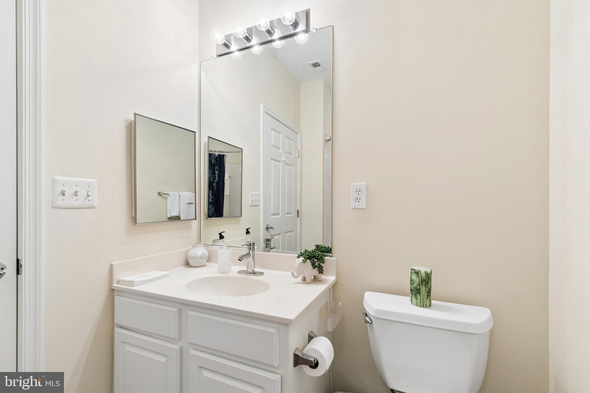 THE HAMLETS AT SOUTH RIVER COLONY - Residential