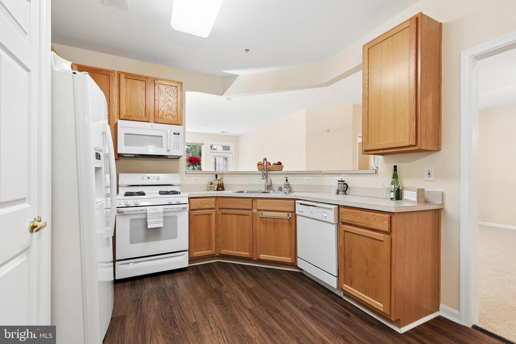 THE HAMLETS AT SOUTH RIVER COLONY - Residential