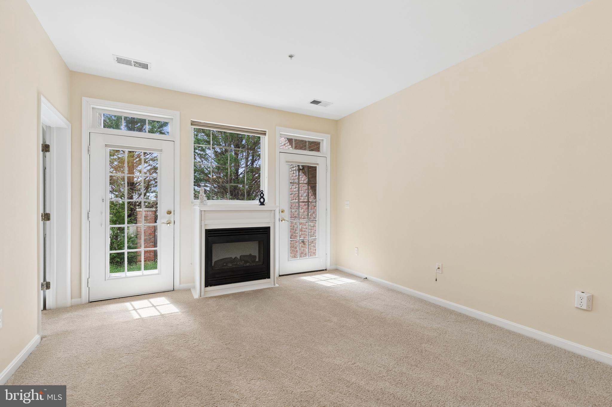 THE HAMLETS AT SOUTH RIVER COLONY - Residential