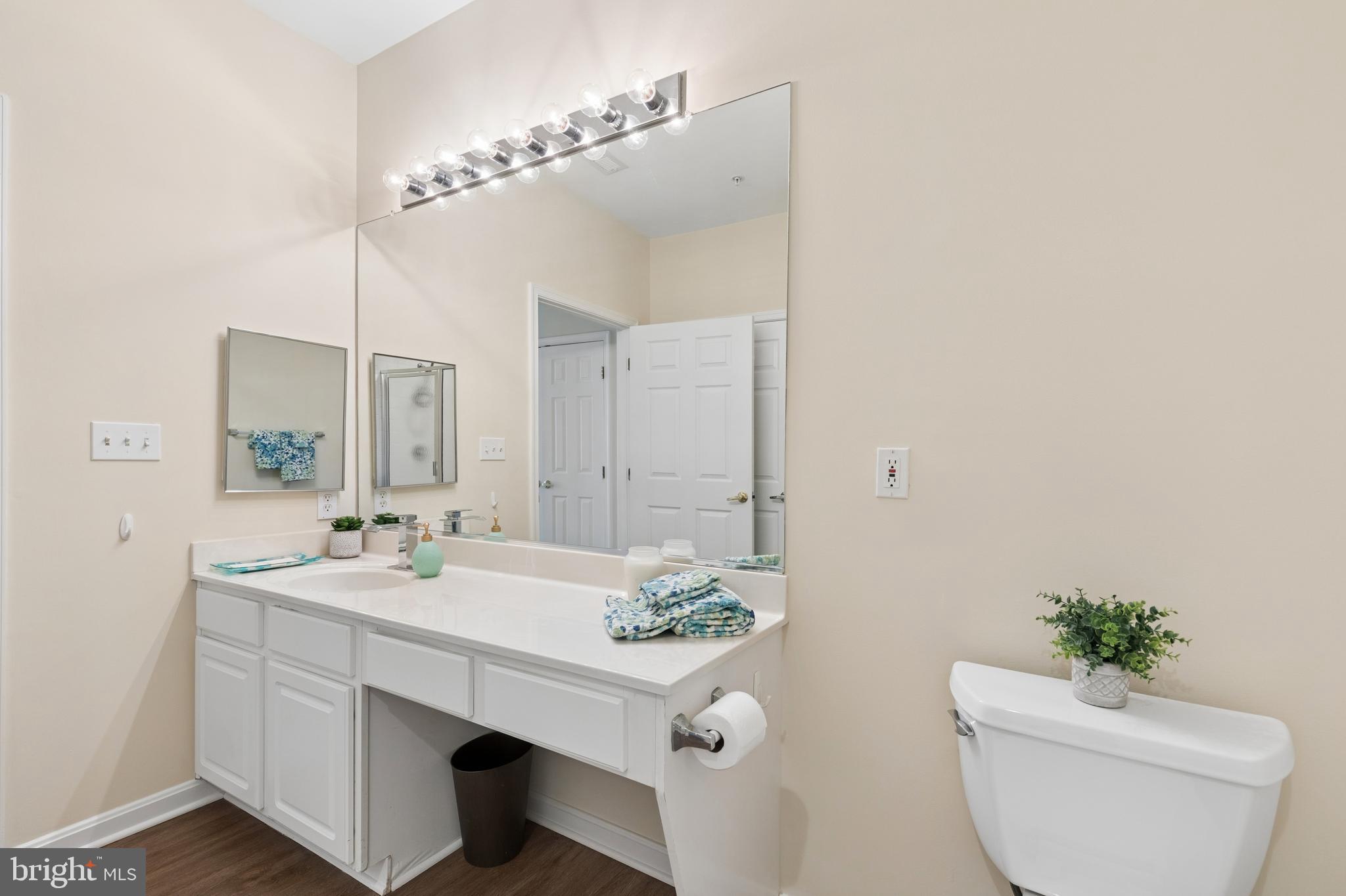 THE HAMLETS AT SOUTH RIVER COLONY - Residential