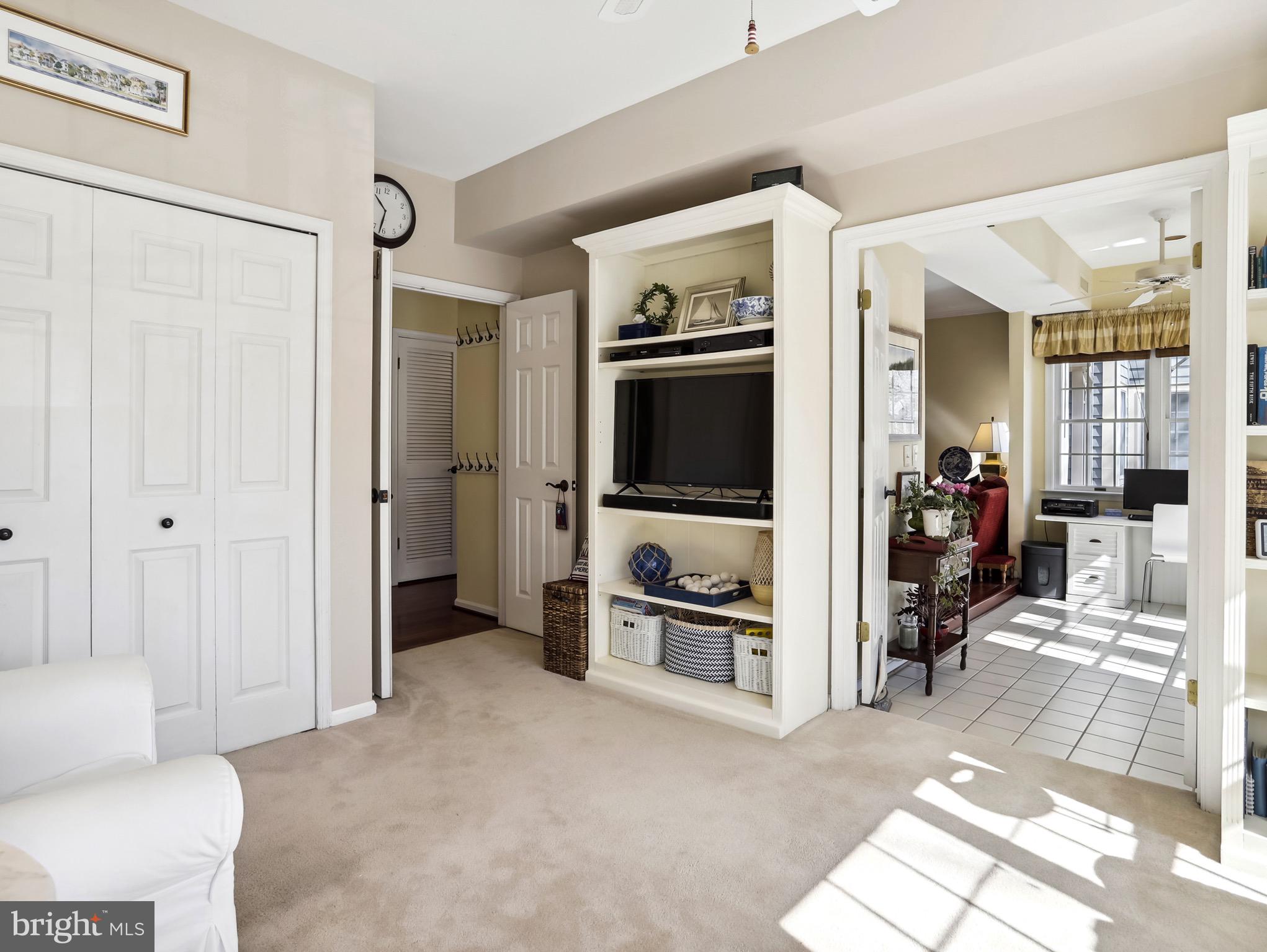 RIVA TRACE/SUMMER PLACE - Residential