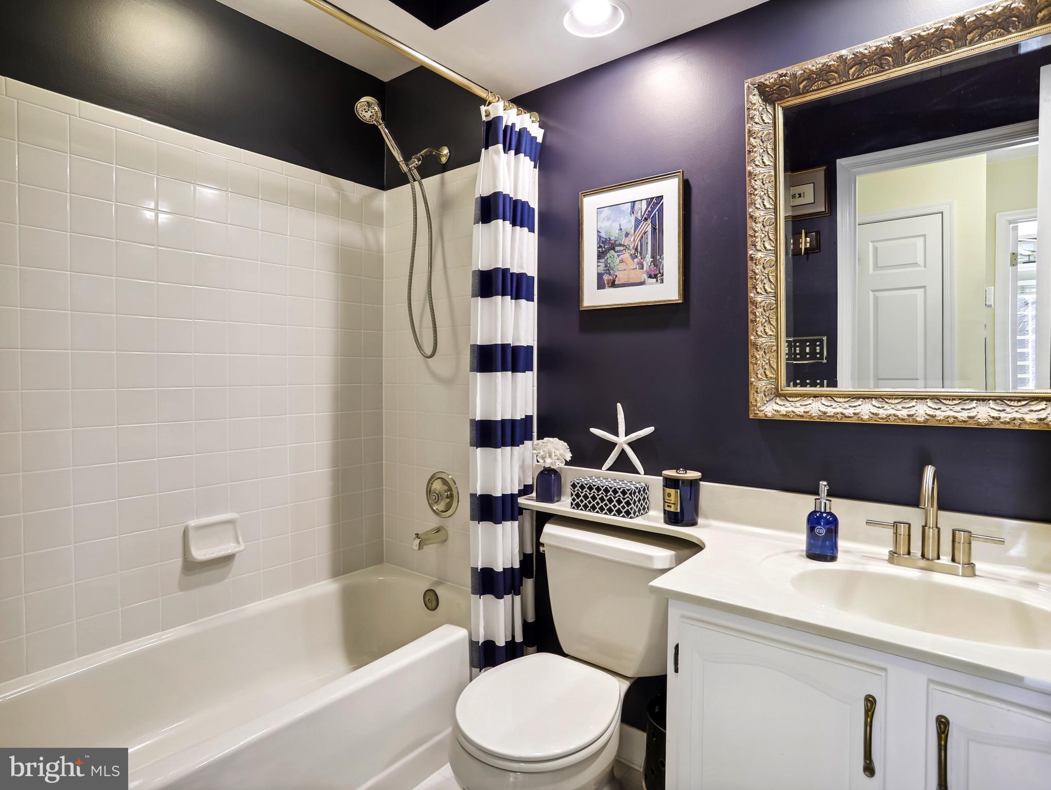 RIVA TRACE/SUMMER PLACE - Residential