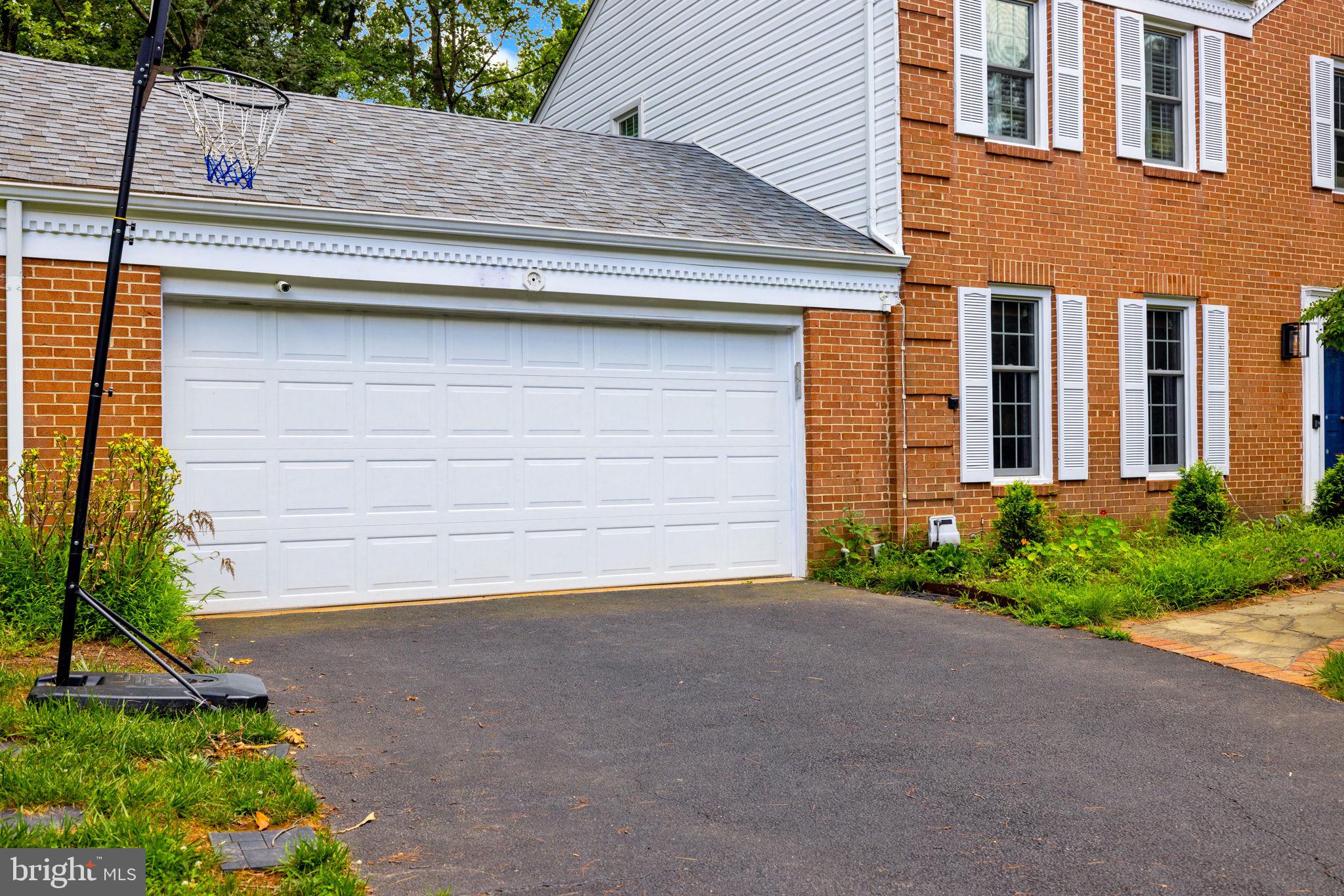10809 DAYFLOWER COURT