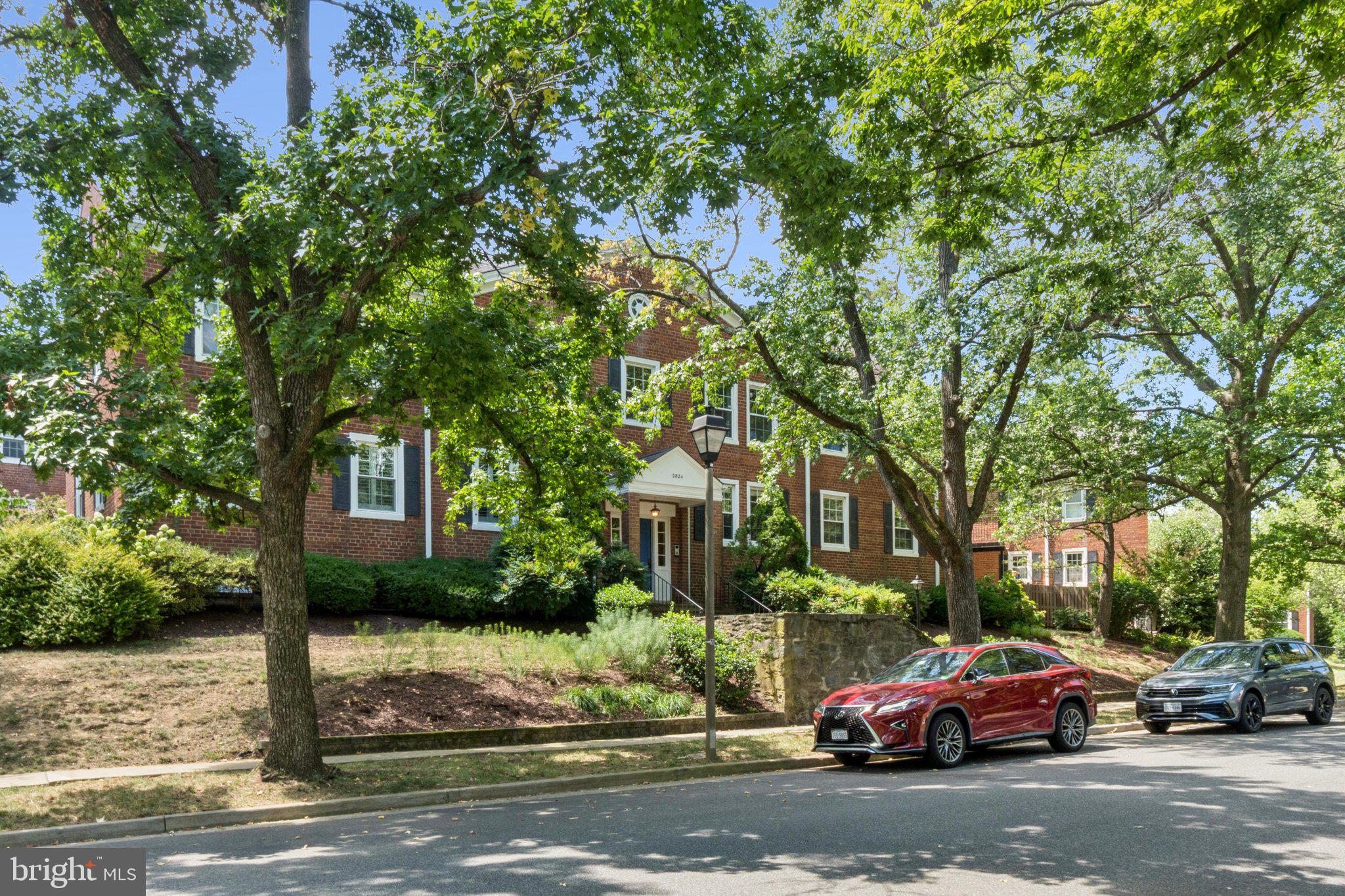 2824 S ABINGDON STREET A2