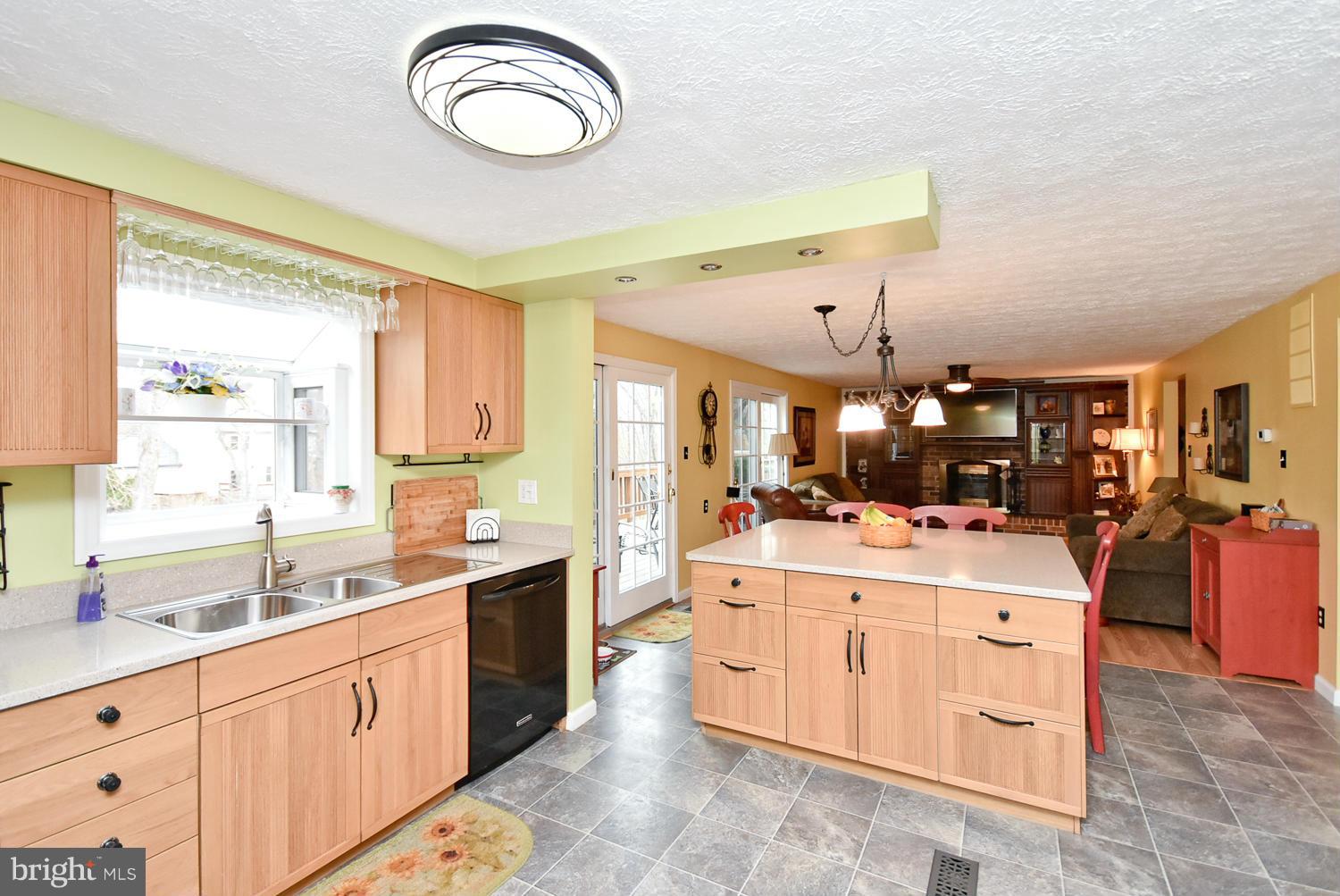 KINGS CONTRIVANCE - Residential