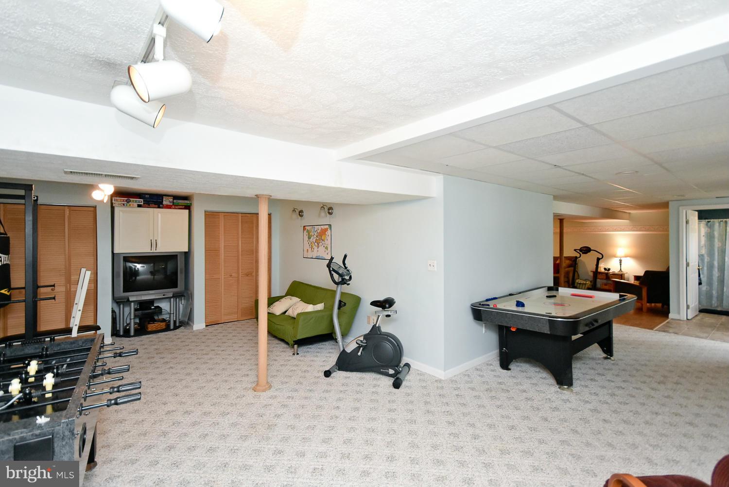 KINGS CONTRIVANCE - Residential