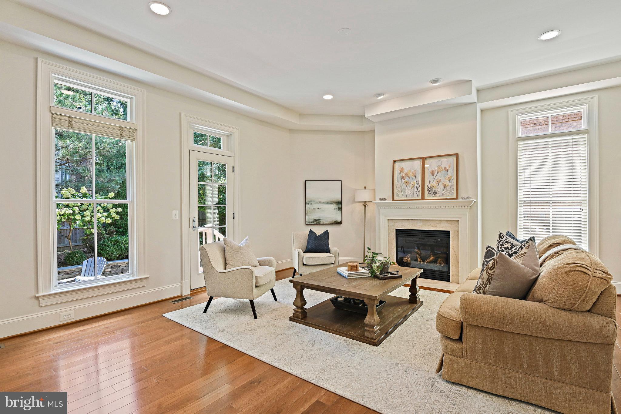 TYSONS CHASE - Residential