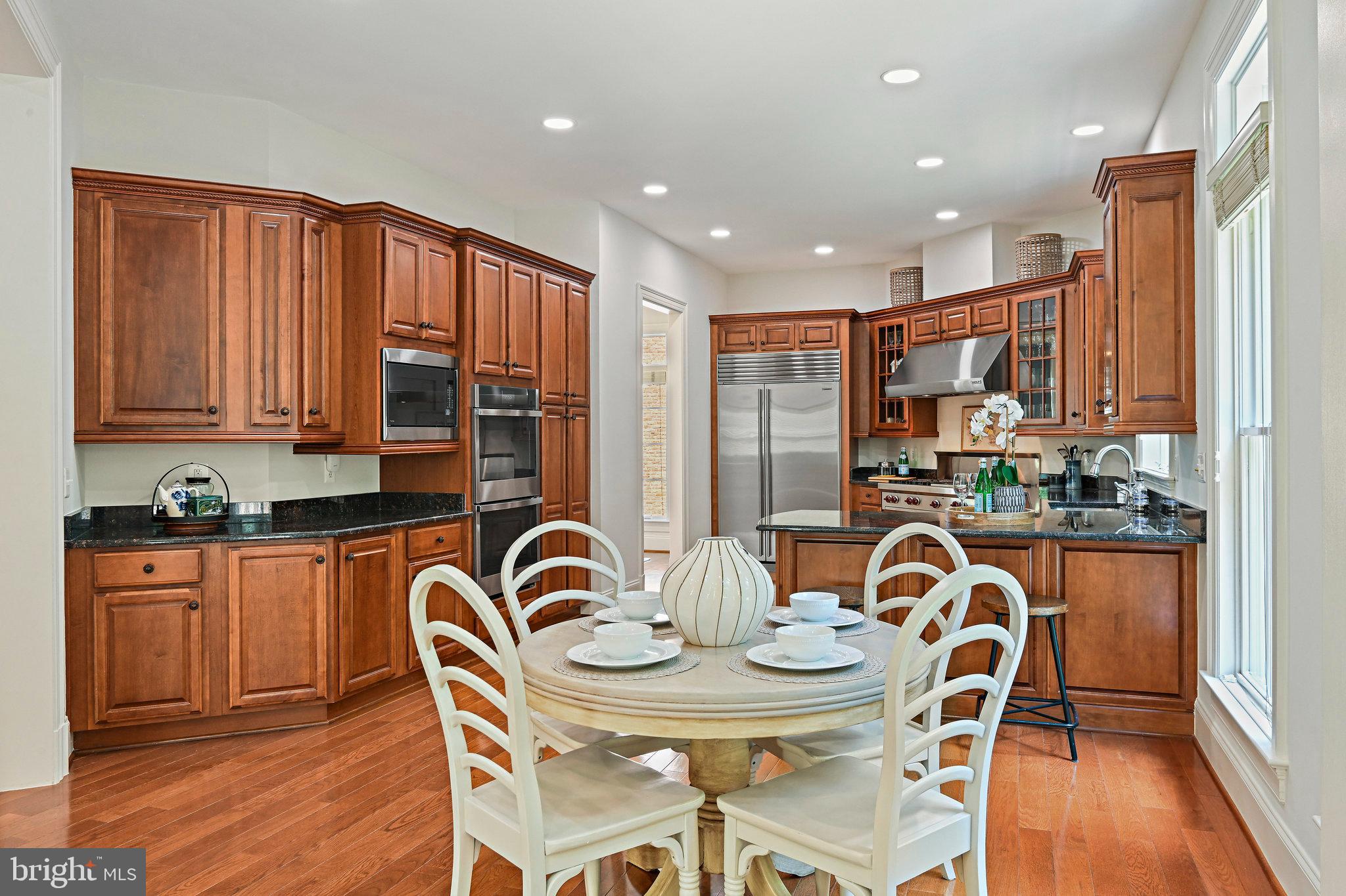 TYSONS CHASE - Residential