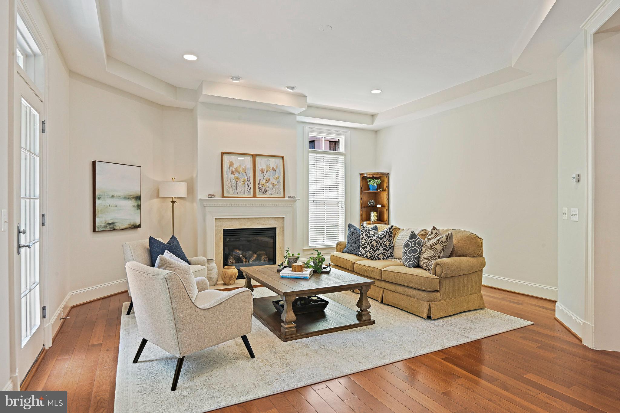 TYSONS CHASE - Residential