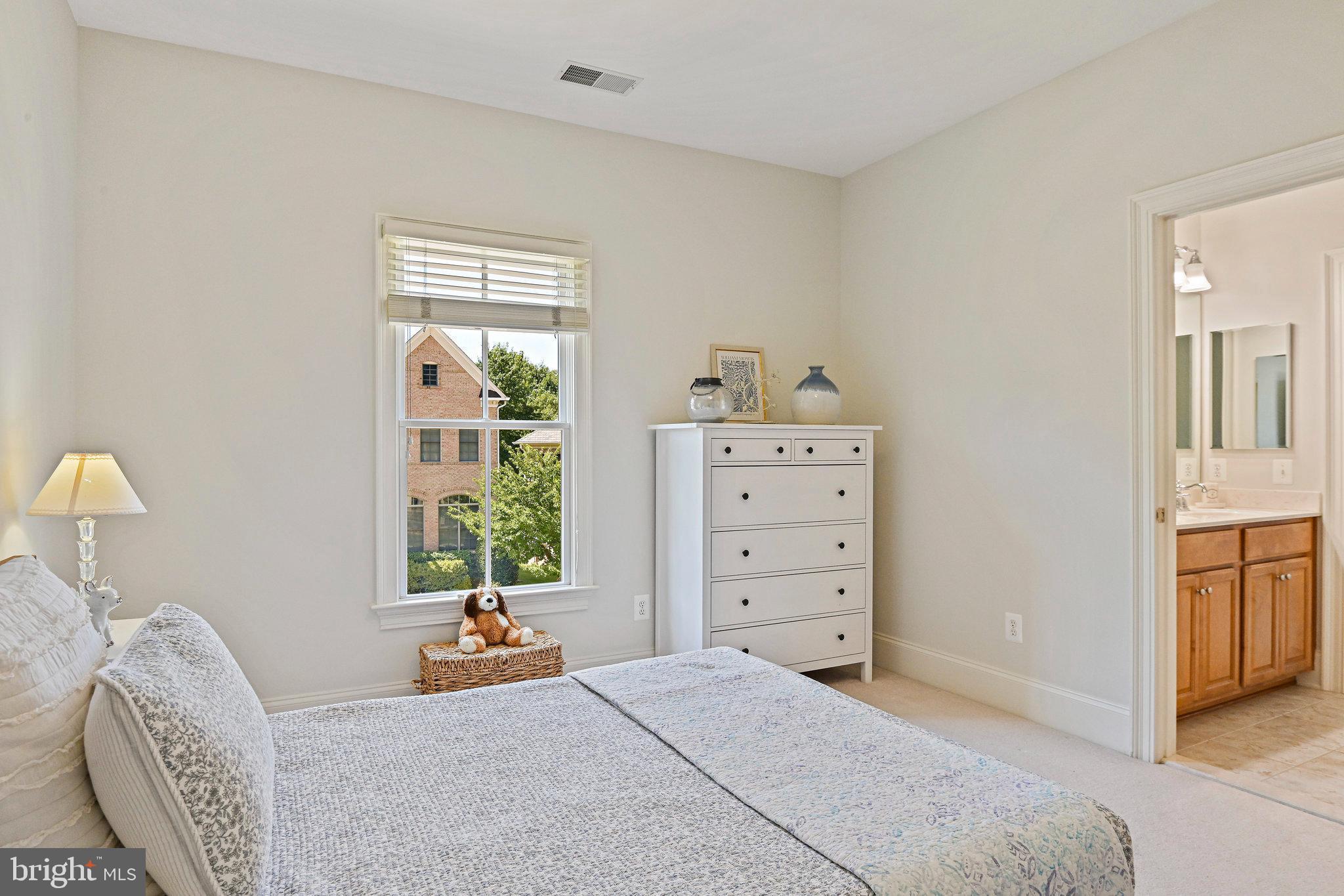 TYSONS CHASE - Residential