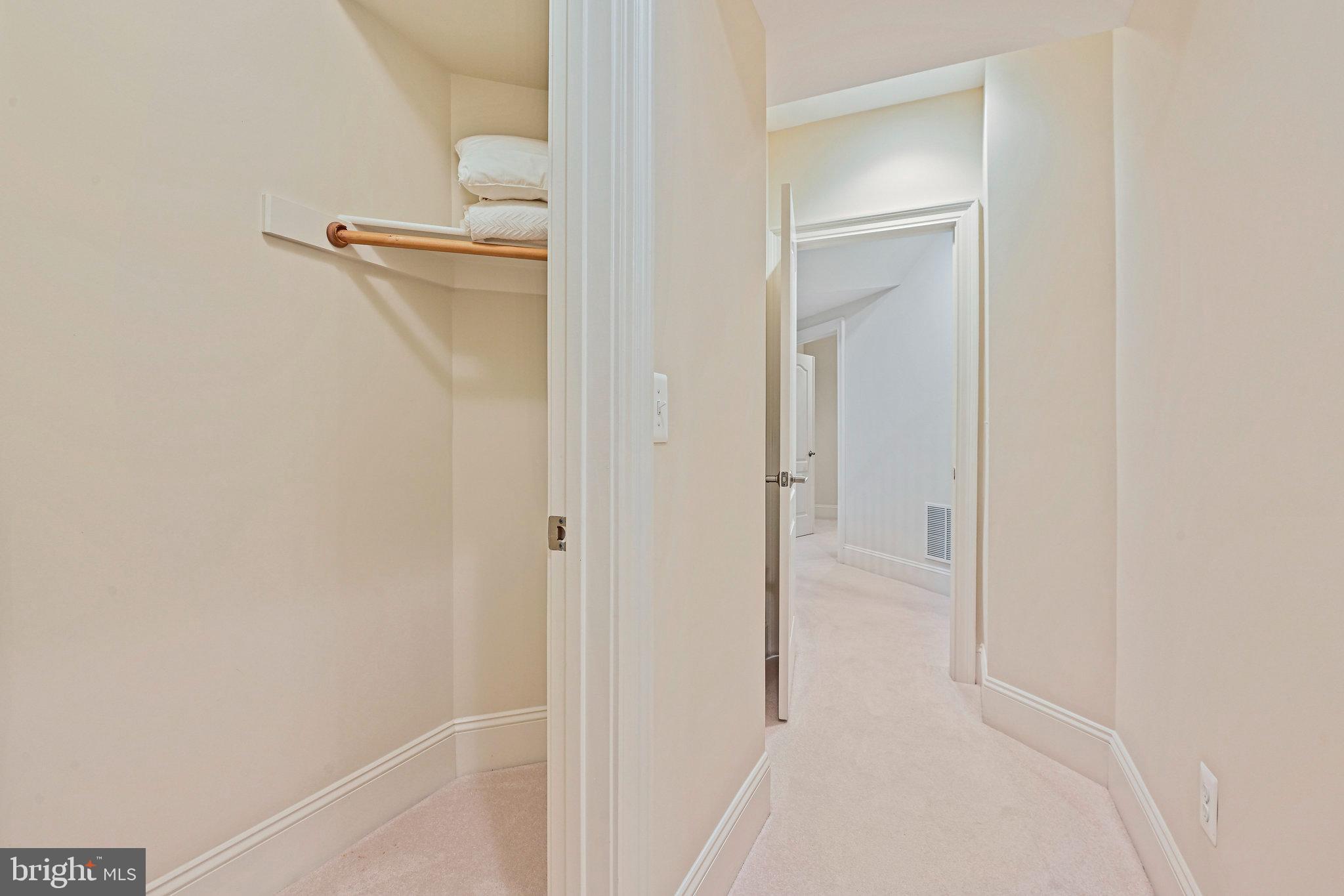 TYSONS CHASE - Residential