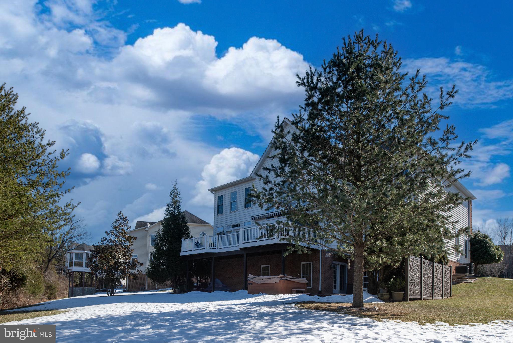 LANSDOWNE - Residential