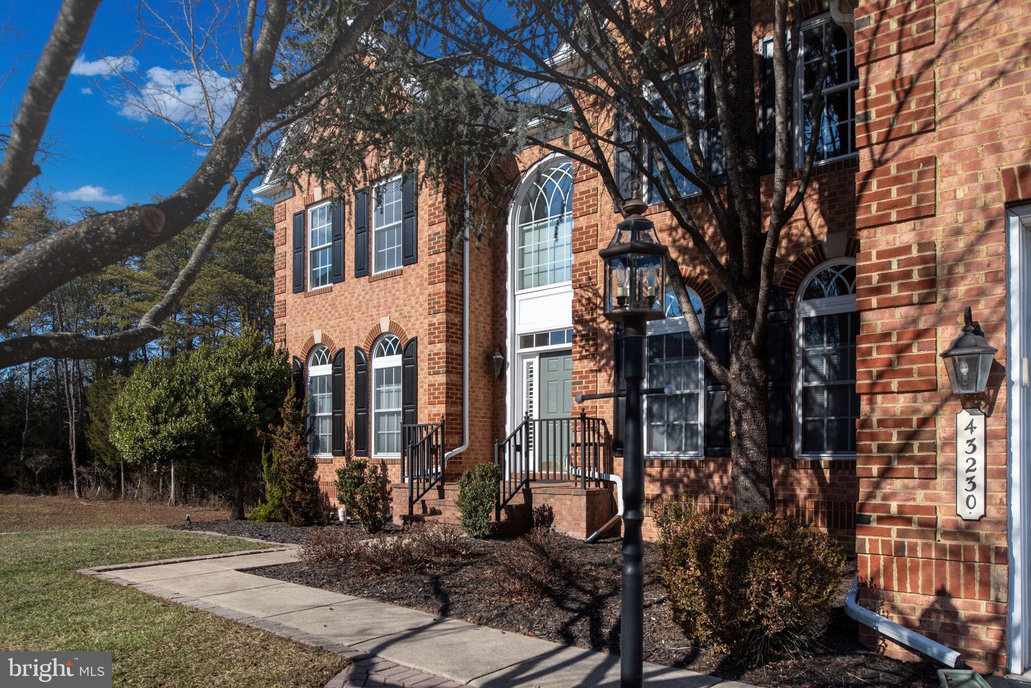 LANSDOWNE - Residential