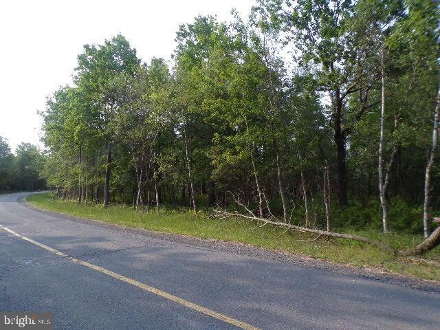 INDIAN MOUNTAIN LAKES - Land