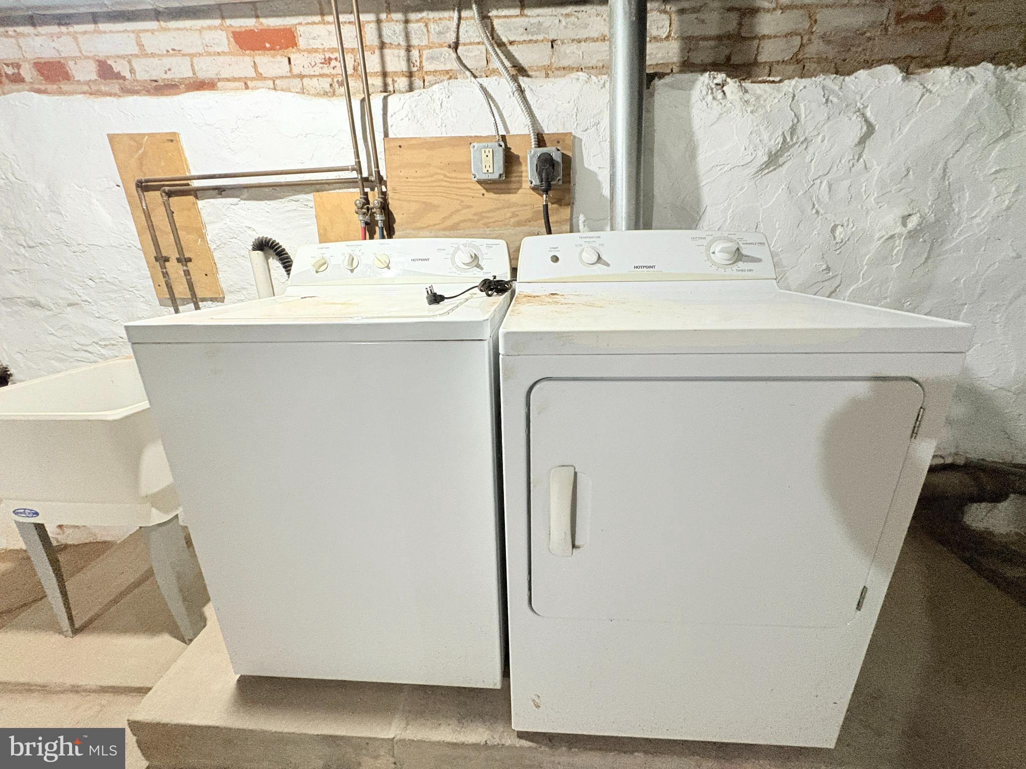 KENSINGTON - Residential