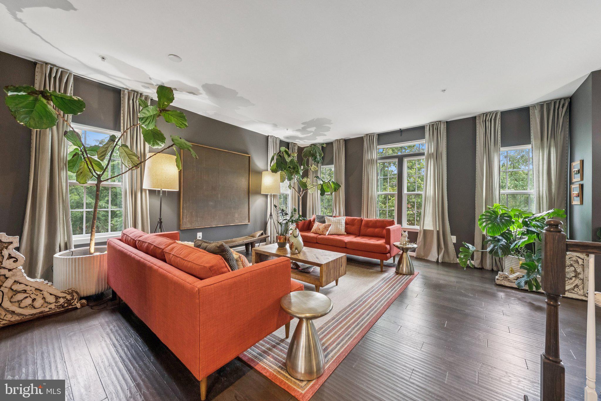 3109 PRESIDENTIAL GOLF DRIVE