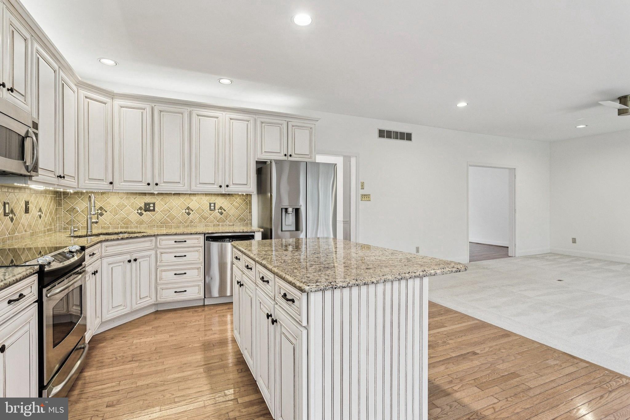 FERNLEIGH - Residential