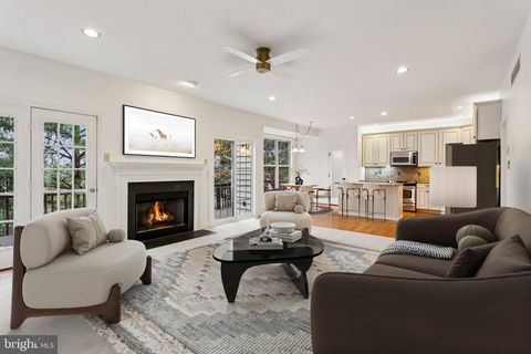 9 FENWYCK CIRCLE PHOENIXVILLE PA 19460