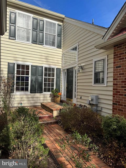 9 FENWYCK CIRCLE PHOENIXVILLE PA 19460