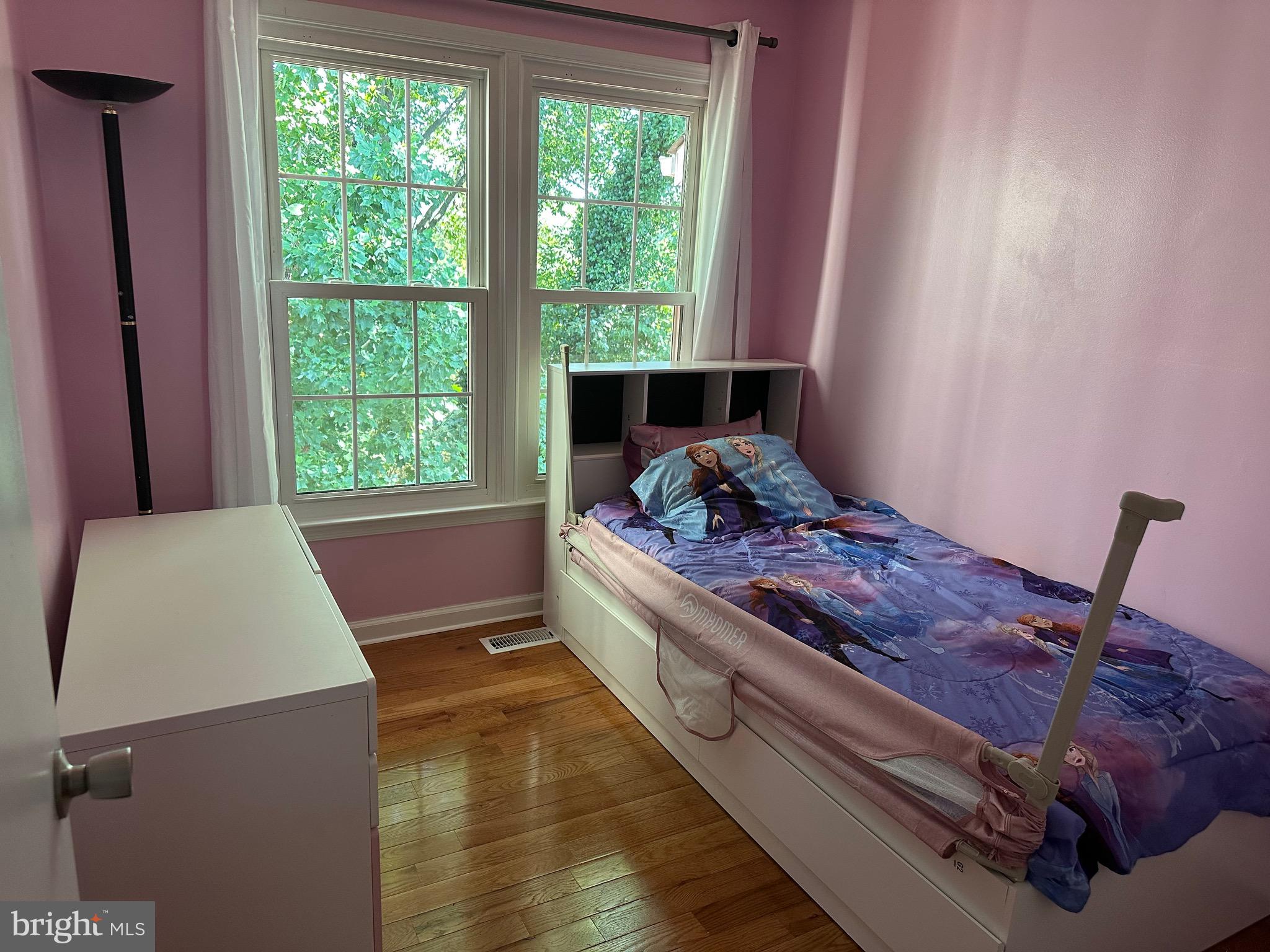 TOWNS OF FOREST HILLS - Residential Lease