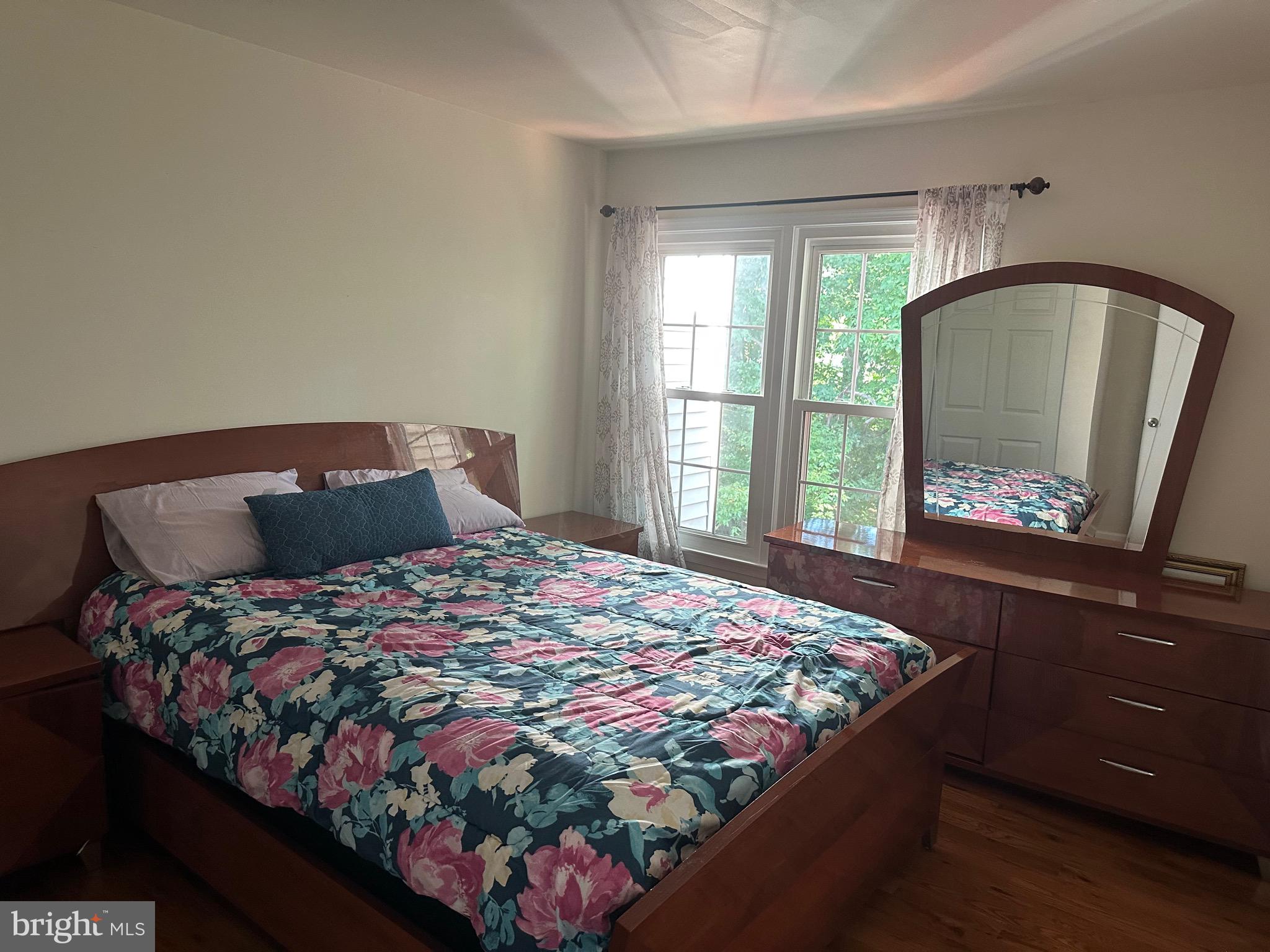 TOWNS OF FOREST HILLS - Residential Lease