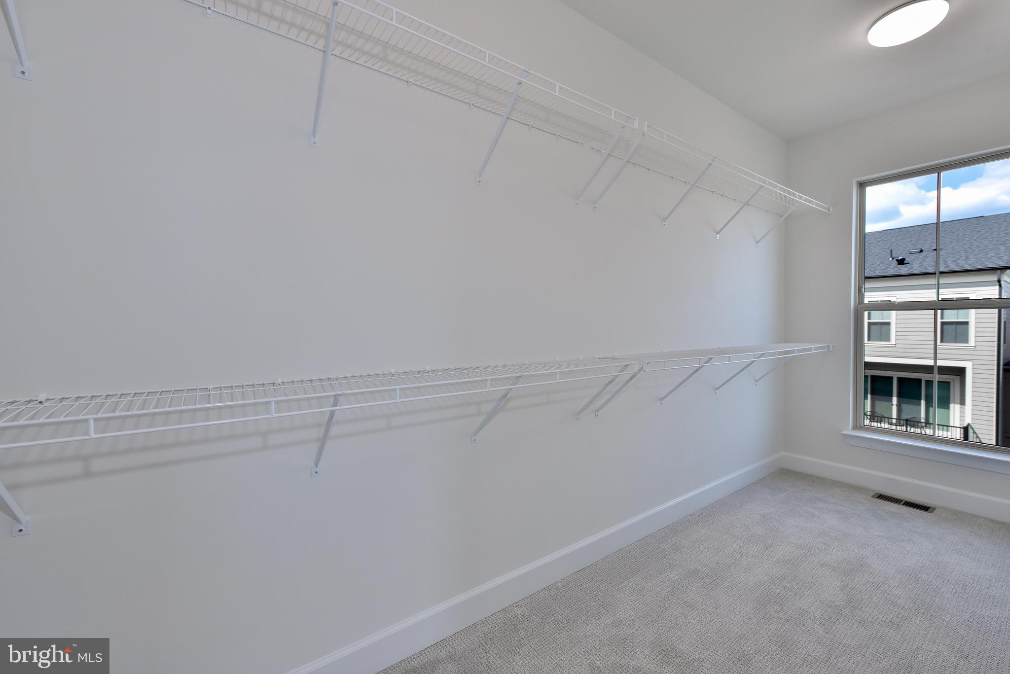 ONE LOUDOUN - Residential Lease