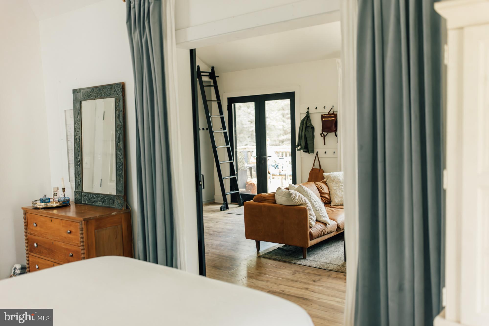 SHENANDOAH RETREAT - Residential