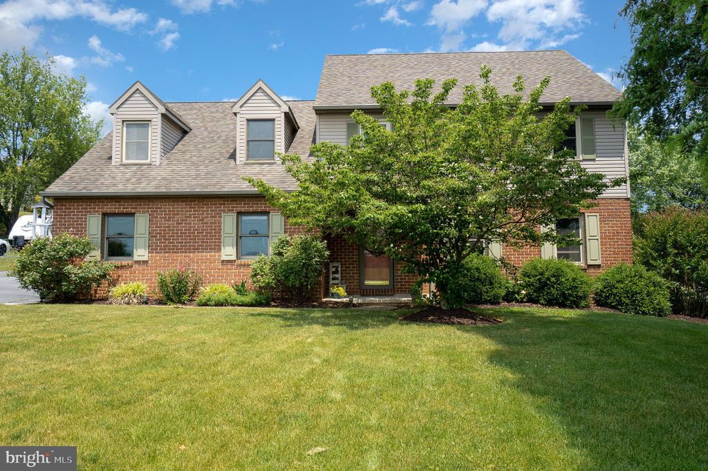 Photo of 727-1/2 OWL HILL RD, LITITZ, PA 17543 (MLS # PALA2036462)