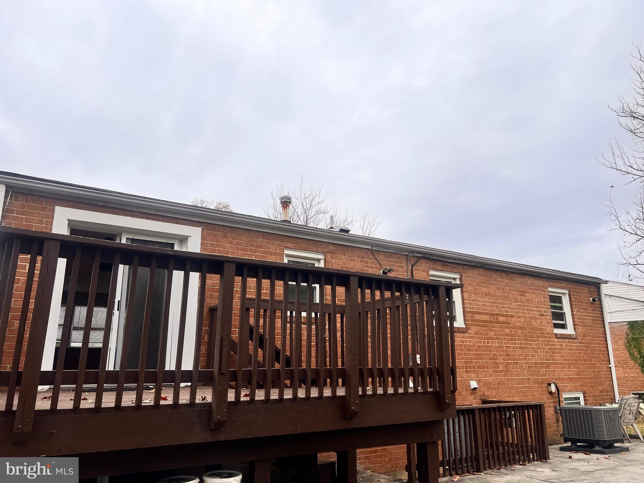 WATERFORD - Residential Lease