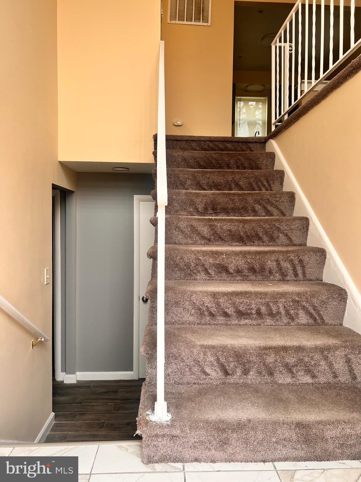 WATERFORD - Residential Lease