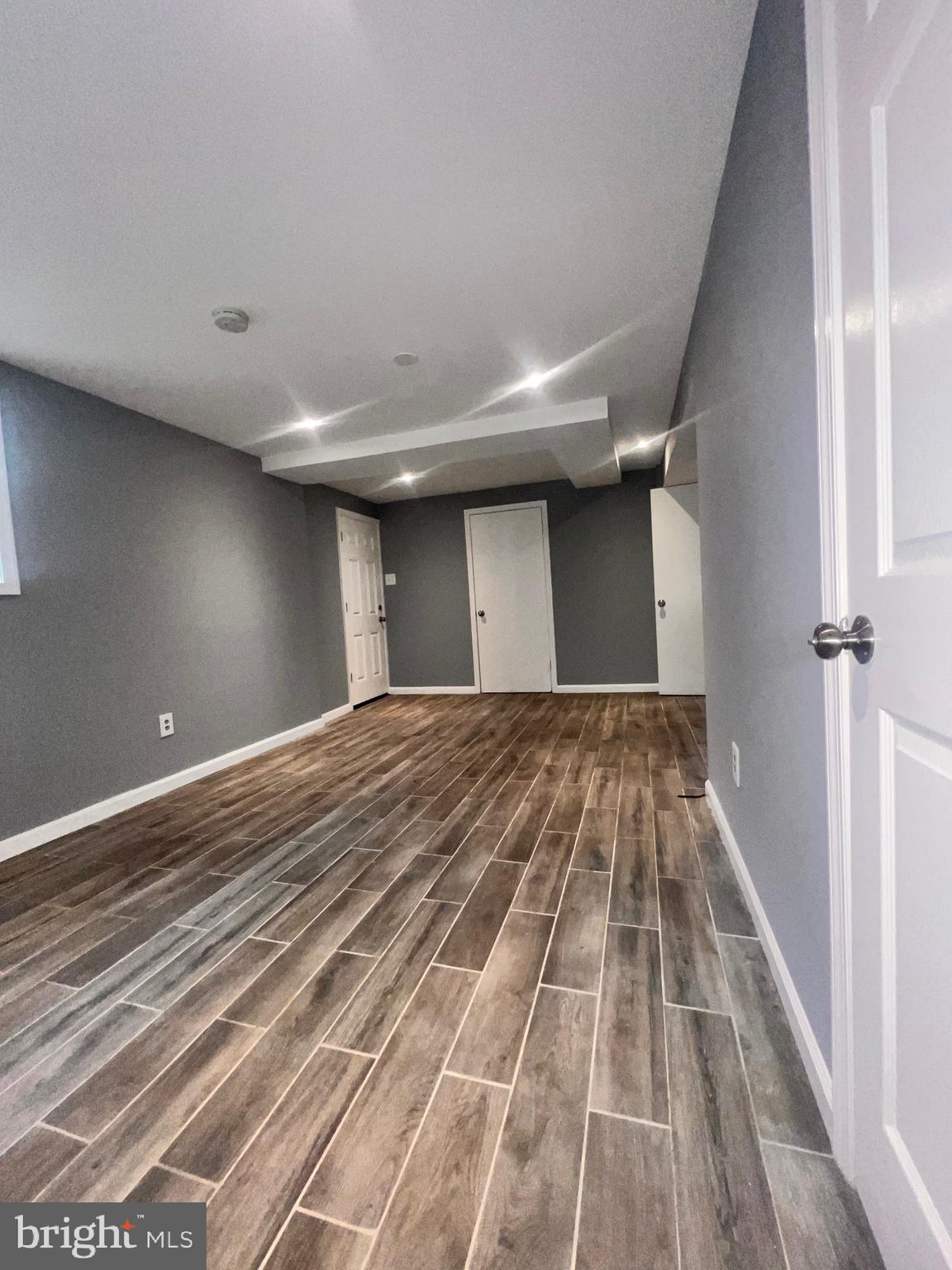 WATERFORD - Residential Lease