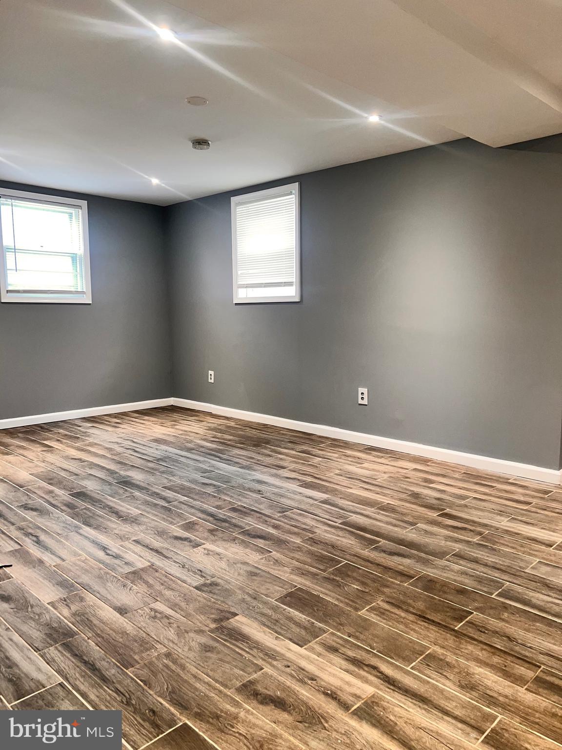 WATERFORD - Residential Lease