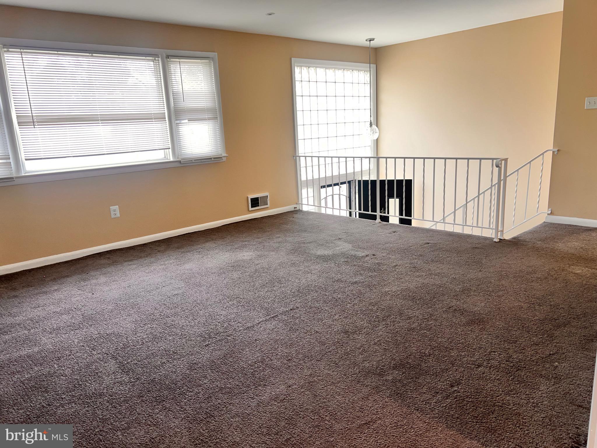 WATERFORD - Residential Lease