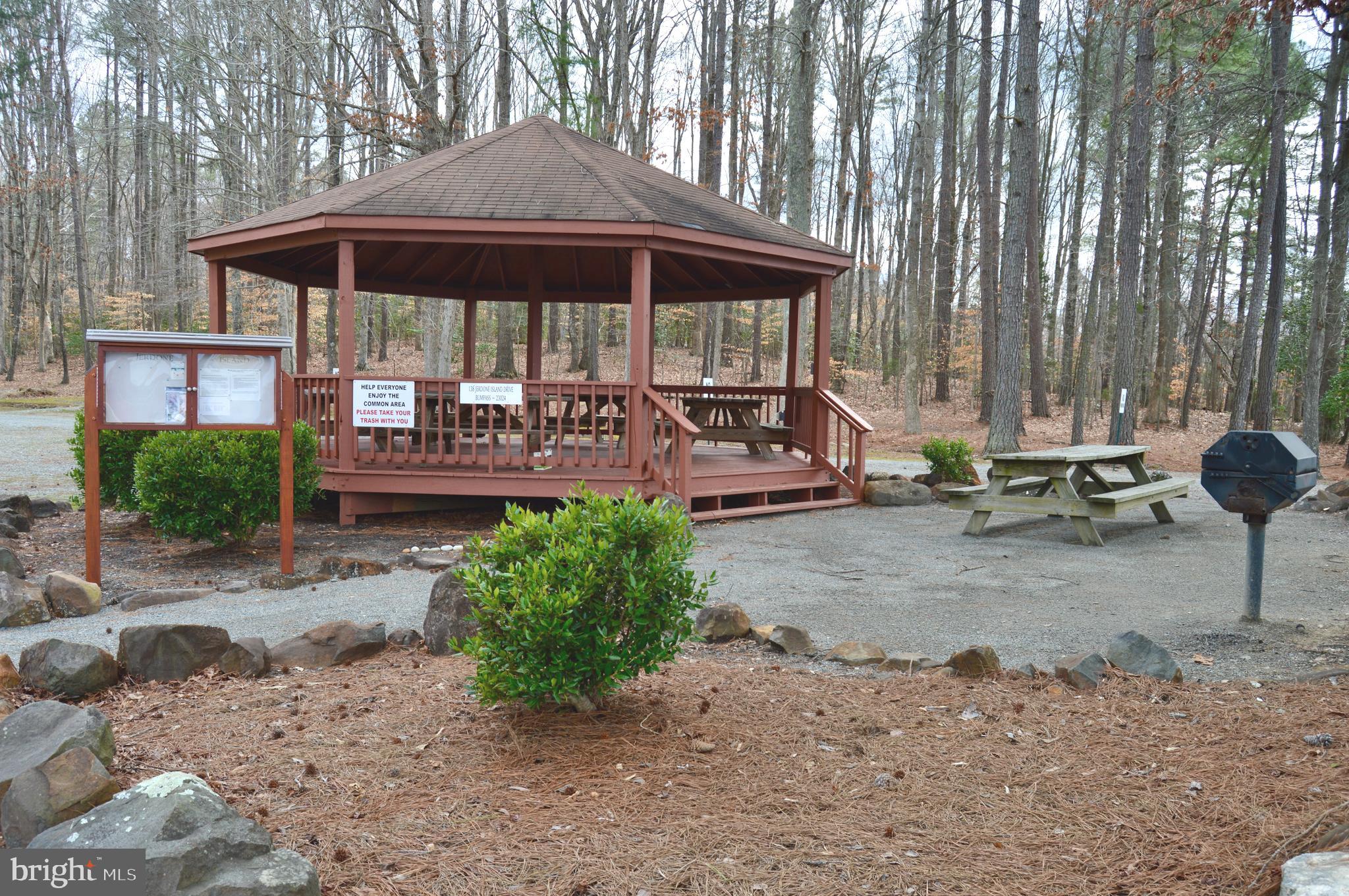 JERDONE ISLAND - Residential