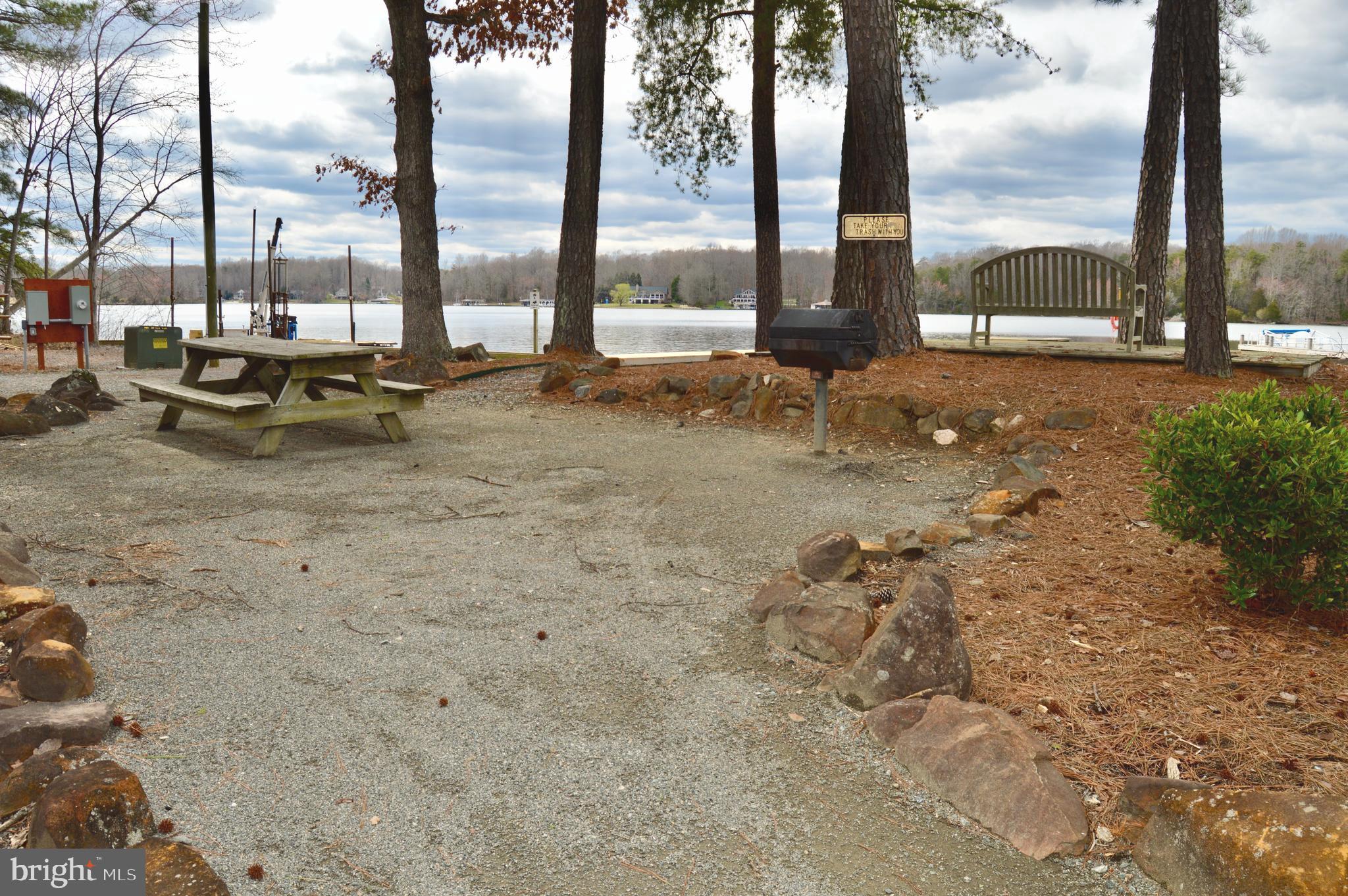 JERDONE ISLAND - Residential