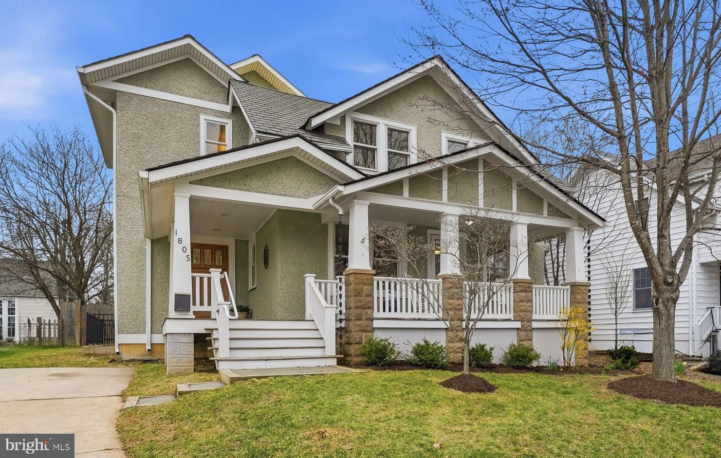 LYON VILLAGE - Residential