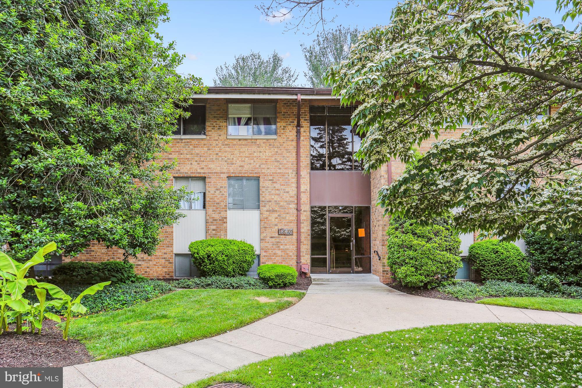 NORMANDIE ON THE LAKE I - Residential